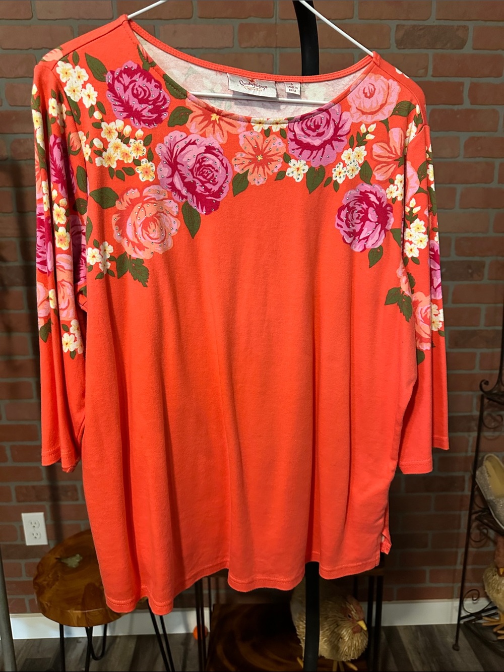 Quacker Factory Coral Floral Scoop Neck Long Sleeve Top